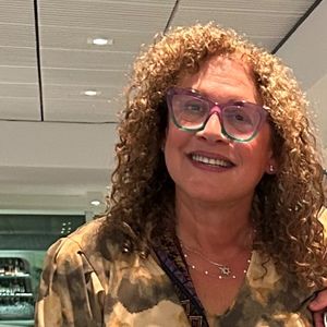 Meet your Posher, Michele